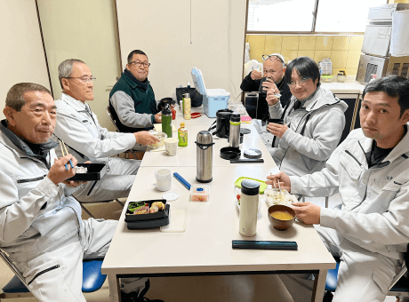 日産工業の社員