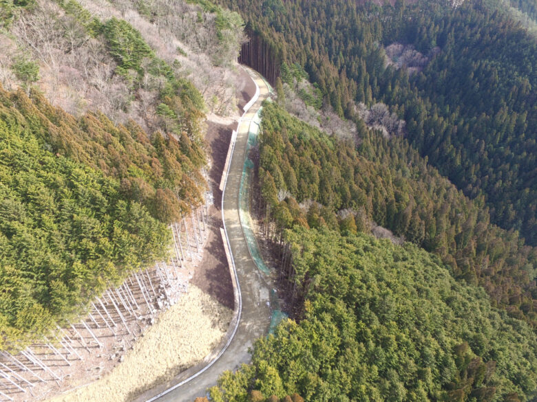 東上田林道舗装